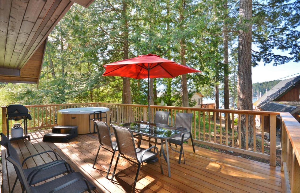 Pender Harbour Resort & Marina Garden Bay Dış mekan fotoğraf
